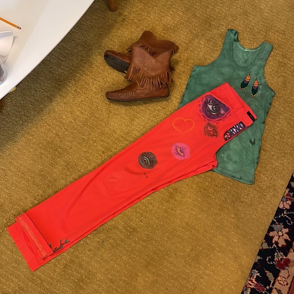 Hand painted straight legged bright coral BCBG Maxmara Slack size 8 - Picture 2 of 16